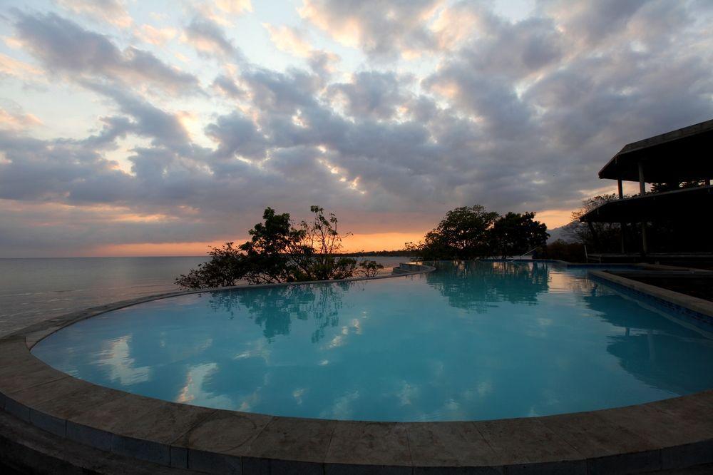 Plataran Menjangan Luxury Residence Suites Banyuwedang Exteriör bild
